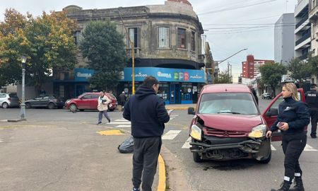 El accidente ocurrió en Crespo y San Luis, en el macrocentro de Santa Fe. El accidente ocurrió en Crespo y San Luis, en el macrocentro de Santa Fe.