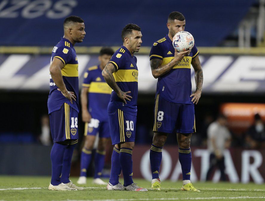 Boca Juniors rescató un punto como local gracias a un tiro libre preciso de Edwin Cardona.