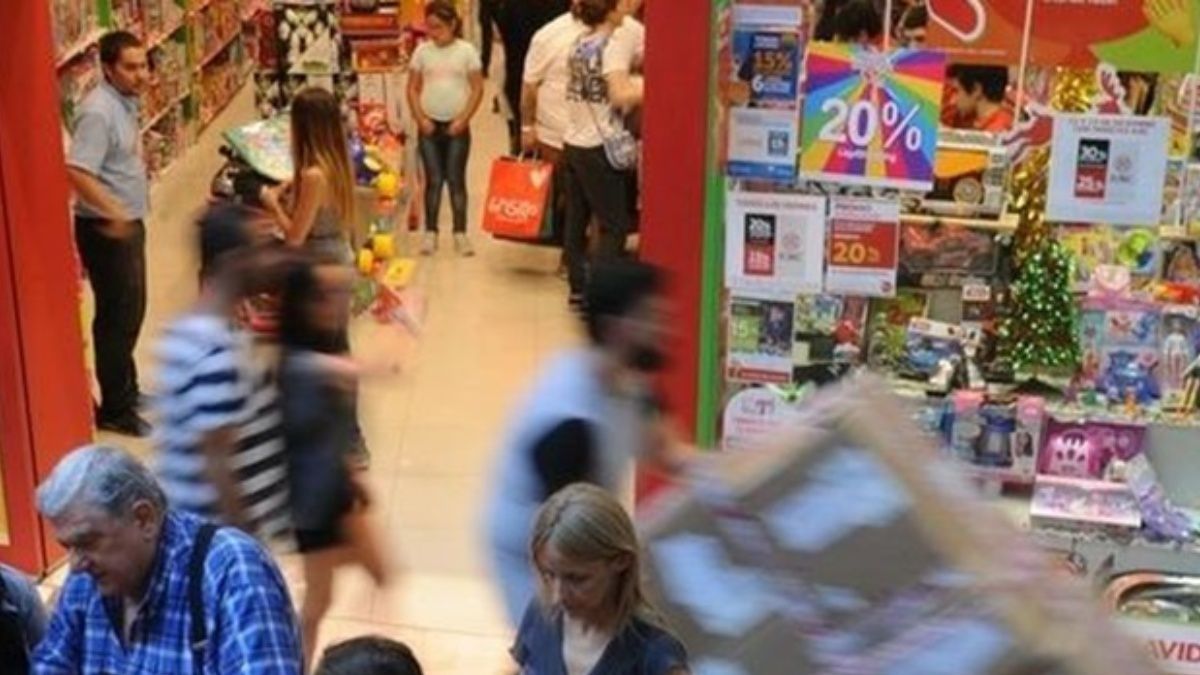 El consumo no repunta: las ventas minoristas bajaron 3,5% durante enero