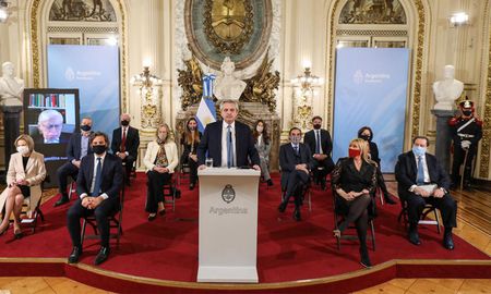 Alberto Fernández, presidente de la Nación Alberto Fernández, presidente de la Nación