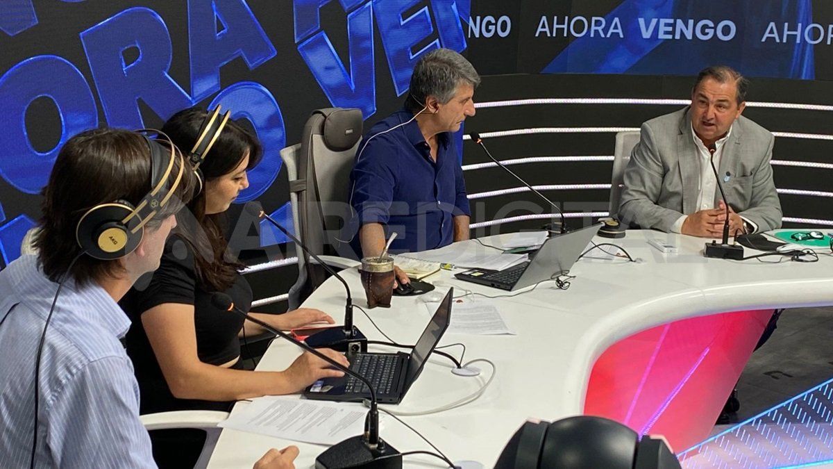 A un año de asumir como intendente, Juan Pablo Poletti mantuvo una extensa entrevista con el programa “Ahora Vengo”. A un año de asumir como intendente, Juan Pablo Poletti mantuvo una extensa entrevista con el programa “Ahora Vengo”.