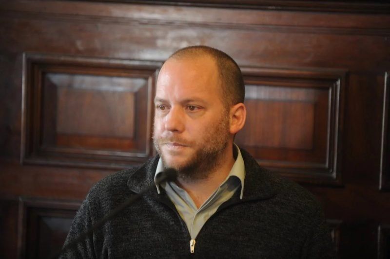 Encontraron muerto al bloguero Lucas Carrasco, que había sido condenado por abuso sexual