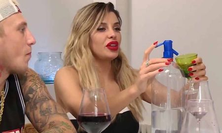 el papelon de charlotte caniggia en la tv: no supo como usar un sifon el papelon de charlotte caniggia en la tv: no supo como usar un sifon