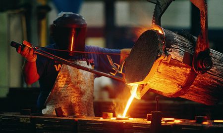 la industria crecio 0,3% en diciembre y acumulo un alza de 1,8% en 2017 la industria crecio 0,3% en diciembre y acumulo un alza de 1,8% en 2017