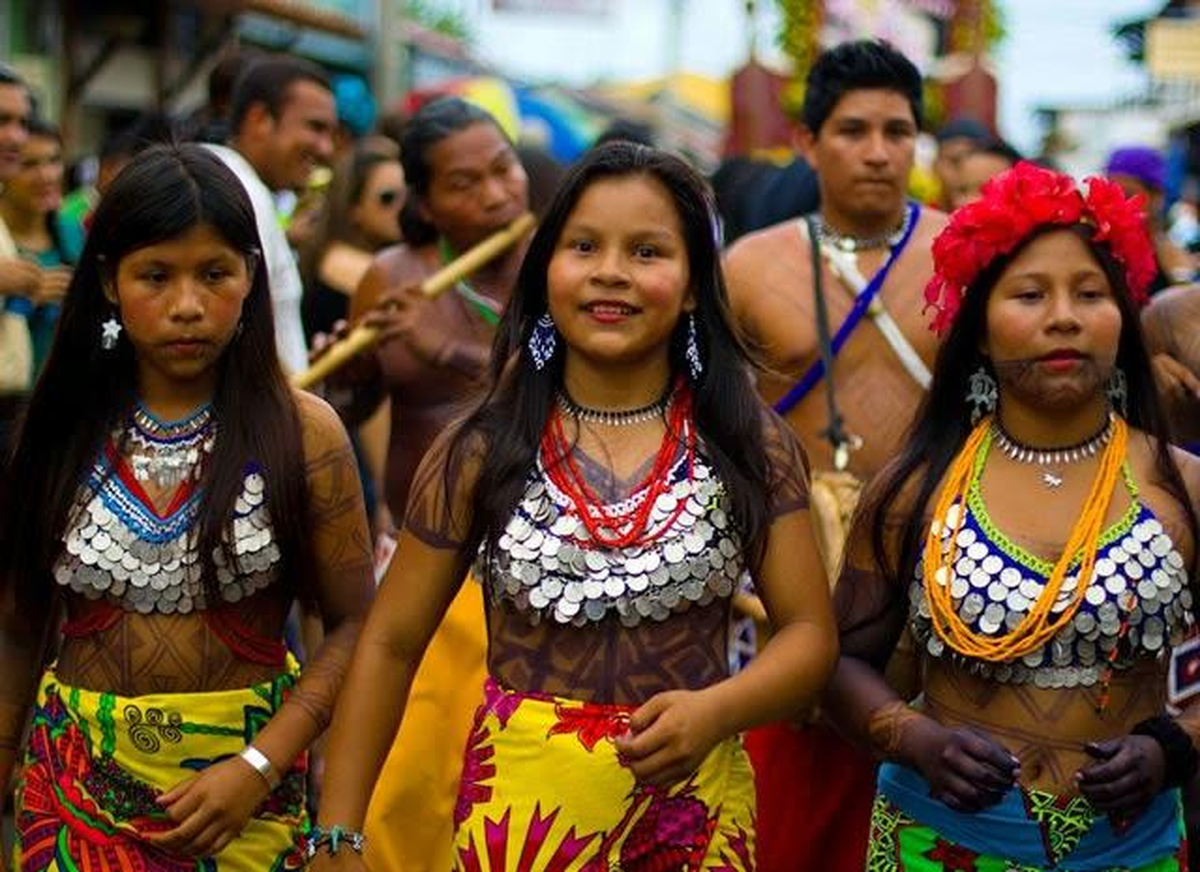 Los pueblos indígenas han heredado y practican culturas y formas únicas de relacionarse con la gente y el medio ambiente.