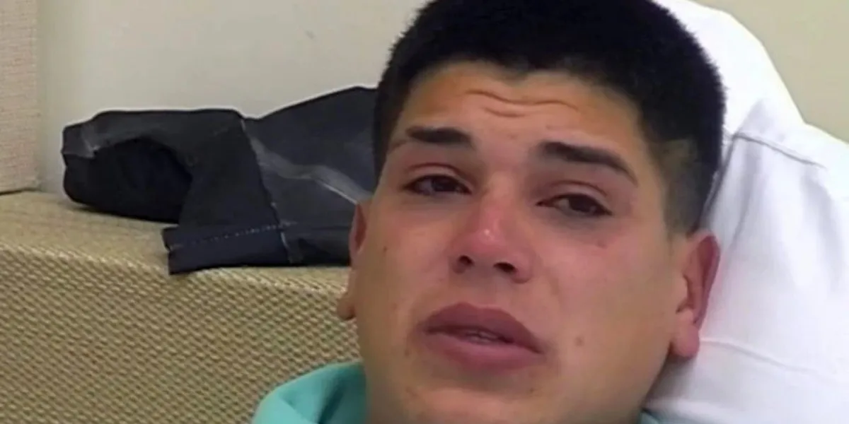 Según los televidentes, al joven participante le gritaron la situación que está viviendo su padre, que actualmente se encuentra preso.