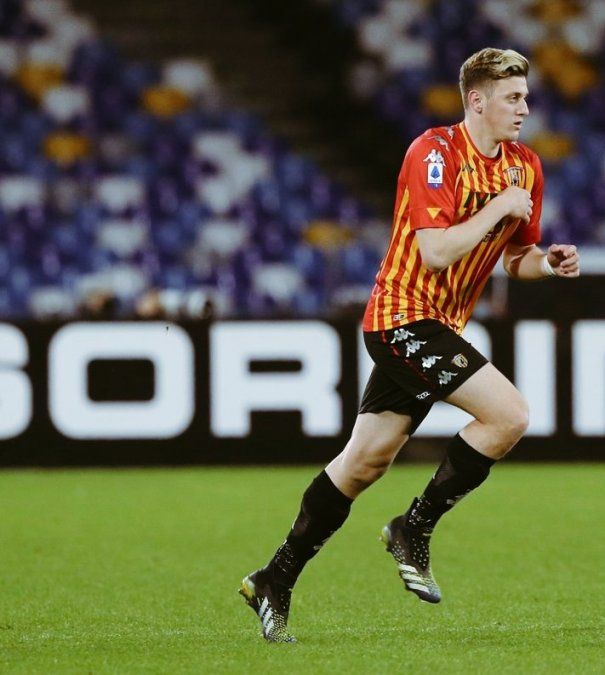 El Tanque Gaich anota su primer gol en la Serie A con la camiseta del Benevento