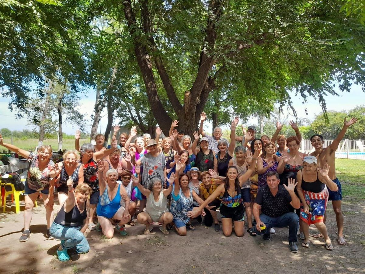 Actitud Verano 2026: la Provincia de Santa Fe puso en marcha las colonias de verano para personas mayores.