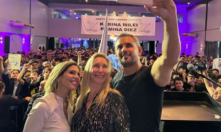 Con Karina Milei, Martín Menem y Romina Diez, La Libertad Avanza se lanzó formalmente en Santa Fe. Con Karina Milei, Martín Menem y Romina Diez, La Libertad Avanza se lanzó formalmente en Santa Fe.
