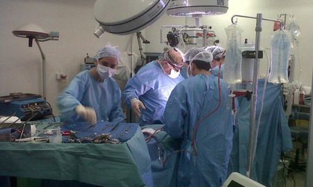 Un trasplante de materia fecal salva la vida de un paciente