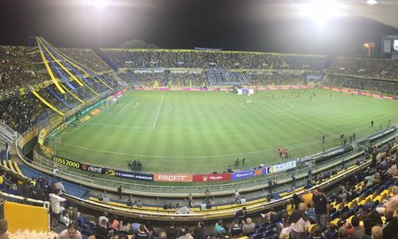 San Martín de Tucumán agotó las 20.000 entradas que le dieron para la final ante Aldosivi en Rosario en solo 24 horas. San Martín de Tucumán agotó las 20.000 entradas que le dieron para la final ante Aldosivi en Rosario en solo 24 horas.