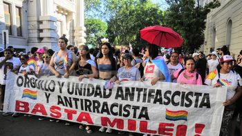 Monumento a la Bandera, el lugar de la marcha del Orgullo Antifascista y Antirracista