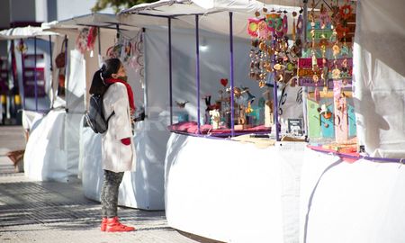 Habilitarán las ferias de artesanos en las plazas, parques o paseos en Santa Fe. Habilitarán las ferias de artesanos en las plazas, parques o paseos en Santa Fe.