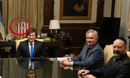 Javier Milei expresó en los últimos días su apoyo a Estudiantes, en el marco de las polémicas decisiones de la AFA. Javier Milei expresó en los últimos días su apoyo a Estudiantes, en el marco de las polémicas decisiones de la AFA.