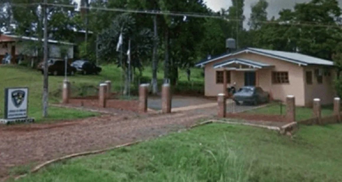 Degolló a su ex novia delante de sus hijos, se internó en el monte y los pequeños salieron a pedir ayuda