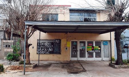 balean un almacen lindero a la casa de un policia que investigo a los monos balean un almacen lindero a la casa de un policia que investigo a los monos