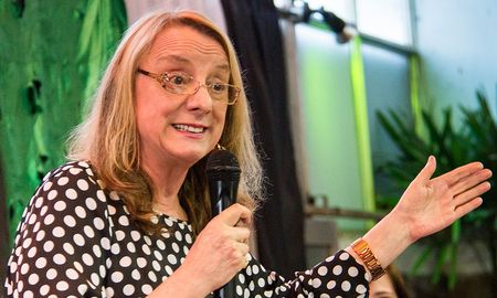 La gobernadora de Santa Cruz, Alicia Kirchner, aceptó la renuncia de su jefe de Gabinete, Leonardo Álvarez. La gobernadora de Santa Cruz, Alicia Kirchner, aceptó la renuncia de su jefe de Gabinete, Leonardo Álvarez.