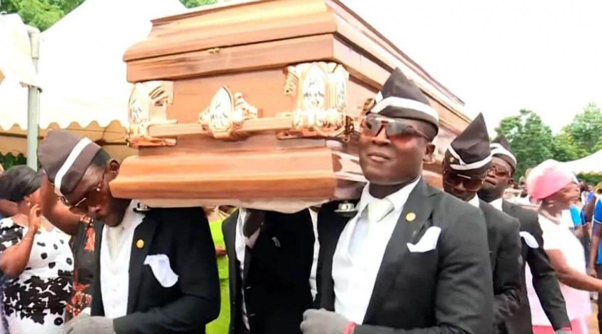 Lo que faltaba: los africanos del viral con el ataúd quieren ir al Bailando 2020