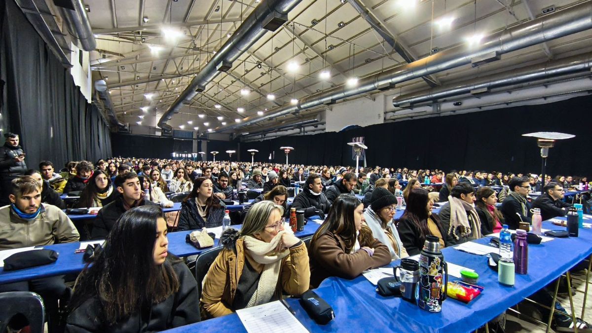 El aumento de los postulantes marcó un crecimiento del 72 % con respecto al 2025 cuando los inscriptos habían sido 1.079; y un aumento del 93 % si se la compara con 2024, año en el que se registraron 972 aspirantes. El aumento de los postulantes marcó un crecimiento del 72 % con respecto al 2025 cuando los inscriptos habían sido 1.079; y un aumento del 93 % si se la compara con 2024, año en el que se registraron 972 aspirantes. 