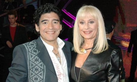 El video del día que Diego Maradona y Raffaella Carrà bailaron juntos en La Noche del Diez. El video del día que Diego Maradona y Raffaella Carrà bailaron juntos en La Noche del Diez.