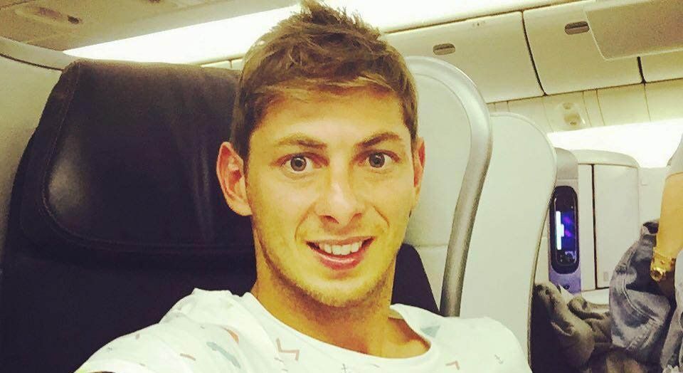 Habrían encontrado restos del avión que trasladaba a Emiliano Sala