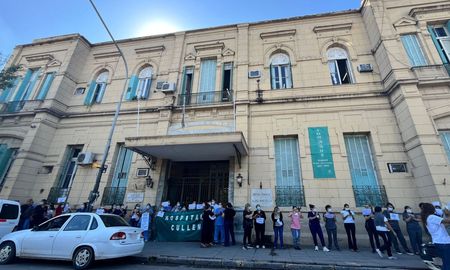 Reclamo de los trabajadores del Hospital Cullen de Santa Fe. Reclamo de los trabajadores del Hospital Cullen de Santa Fe.