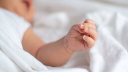 Gran Rosario: una madre y su beba recién nacida sufrieron quemaduras en una cesárea