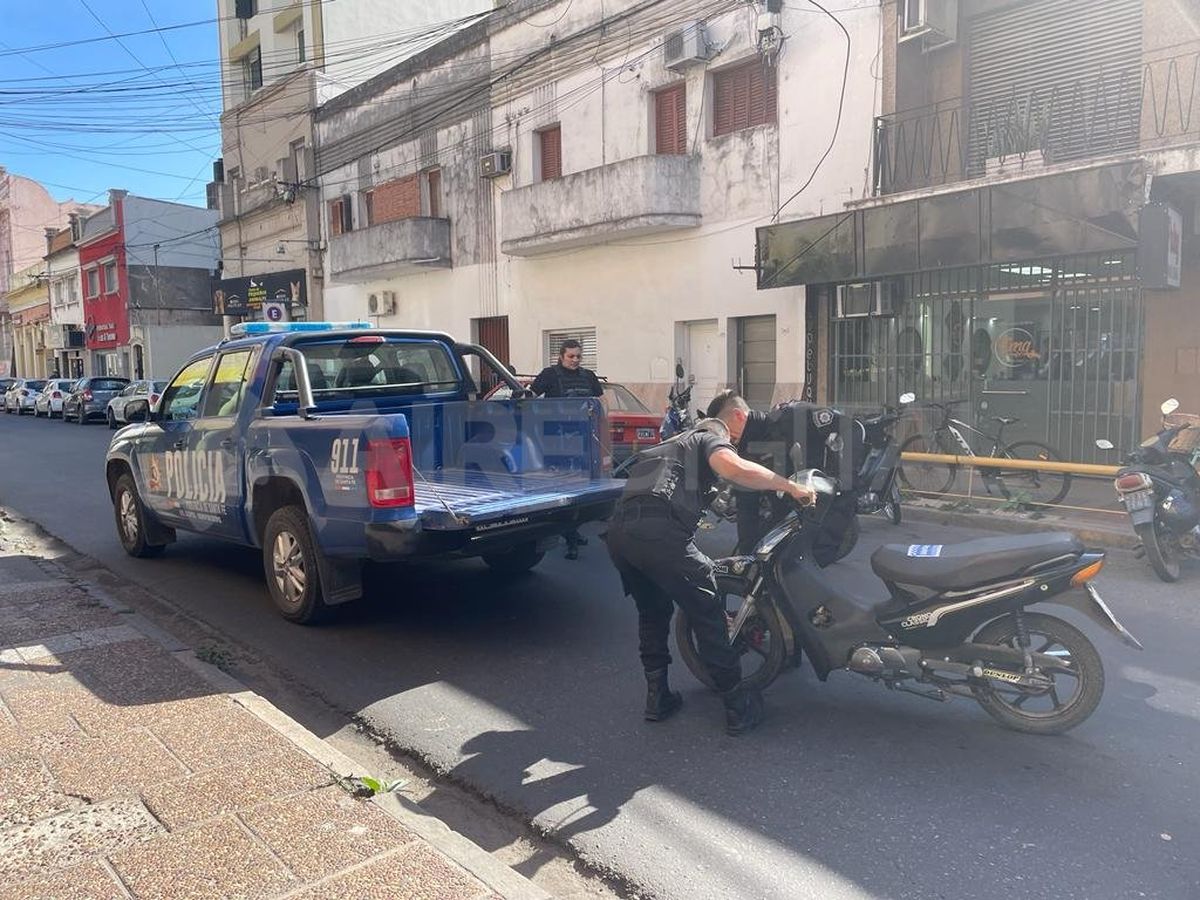 El operativo policial se realizó sobre calle San Jerónimo