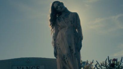 La maldici&oacute;n de Bly Manor: Netflix lanza las primeras im&aacute;genes de la serie sucesora de La maldici&oacute;n de Hill House