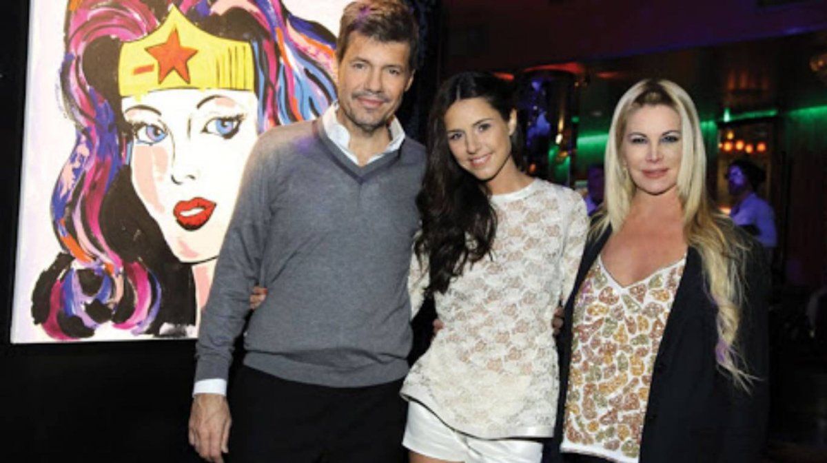 Soledad Aquino fue la primera esposa de Tinelli. Soledad Aquino fue la primera esposa de Tinelli.