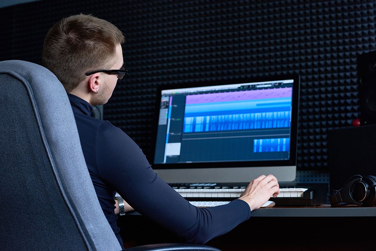 Búsqueda de empleo en Santa Fe: cómo y dónde inscribirse para los cursos prácticos de edición de audio.