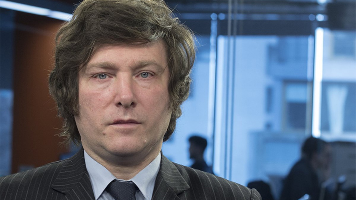 El economista mediático se excusó en razones personales para no estar presente.