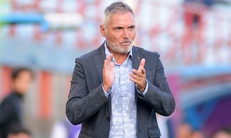 Huevo Rondina llegó a un acuerdo y seguirá en Arsenal por otros 18 meses. Unión deberá seguir buscando entrenador. Huevo Rondina llegó a un acuerdo y seguirá en Arsenal por otros 18 meses. Unión deberá seguir buscando entrenador.