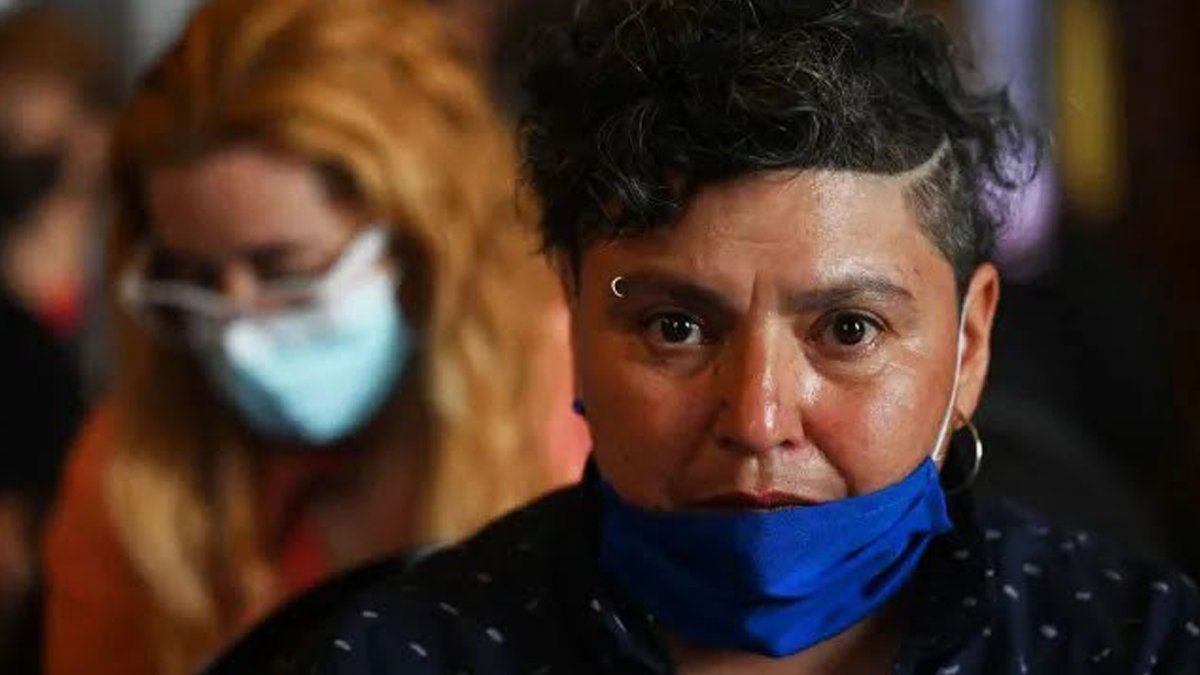 Eva Higui de Jesús fue absuelta esta tarde en el juicio que se le seguía por haber matado a un hombre al defenderse de una violación grupal ocurrida en 2016.