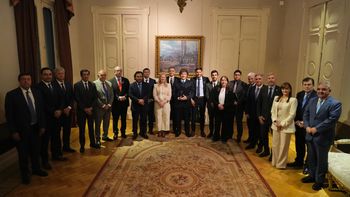 Milei recibió a 20 gobernadores para acordar las reformas: 