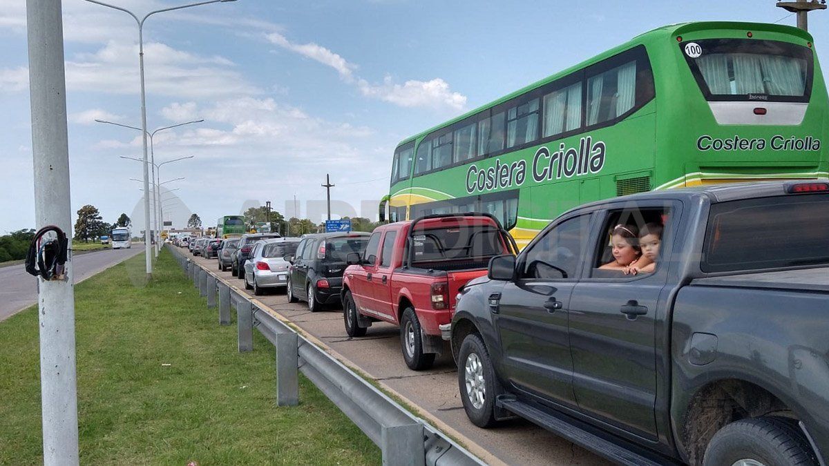 Muchos hinchas sabaleros se quedaron sin poder asistir al partido debido a las demoras en el cruce a Paraná por el Túnel Subfluvial.&nbsp;