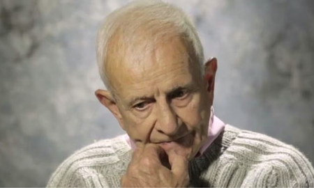 Murió Juan Carlos Desanzo, director de Eva Perón. Murió Juan Carlos Desanzo, director de Eva Perón.