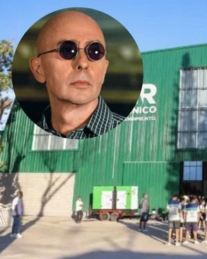 El velatorio del Indio Solari se realizará este domingo desde las 11 en el Polideportivo José María Gatica de Avellaneda. El velatorio del Indio Solari se realizará este domingo desde las 11 en el Polideportivo José María Gatica de Avellaneda.