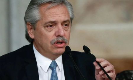 Fernández sostuvo que el default es malo y nadie lo quiere. Podemos solo tomar una deuda que podamos pagar porque si no hipotecamos el futuro argentina, afirmó al mismo tiempo que Insistió en que el principal objetivo de su administración es alcanzar una deuda sostenible. Fernández sostuvo que el default es malo y nadie lo quiere. Podemos solo tomar una deuda que podamos pagar porque si no hipotecamos el futuro argentina, afirmó al mismo tiempo que Insistió en que el principal objetivo de su administración es alcanzar una deuda sostenible.
