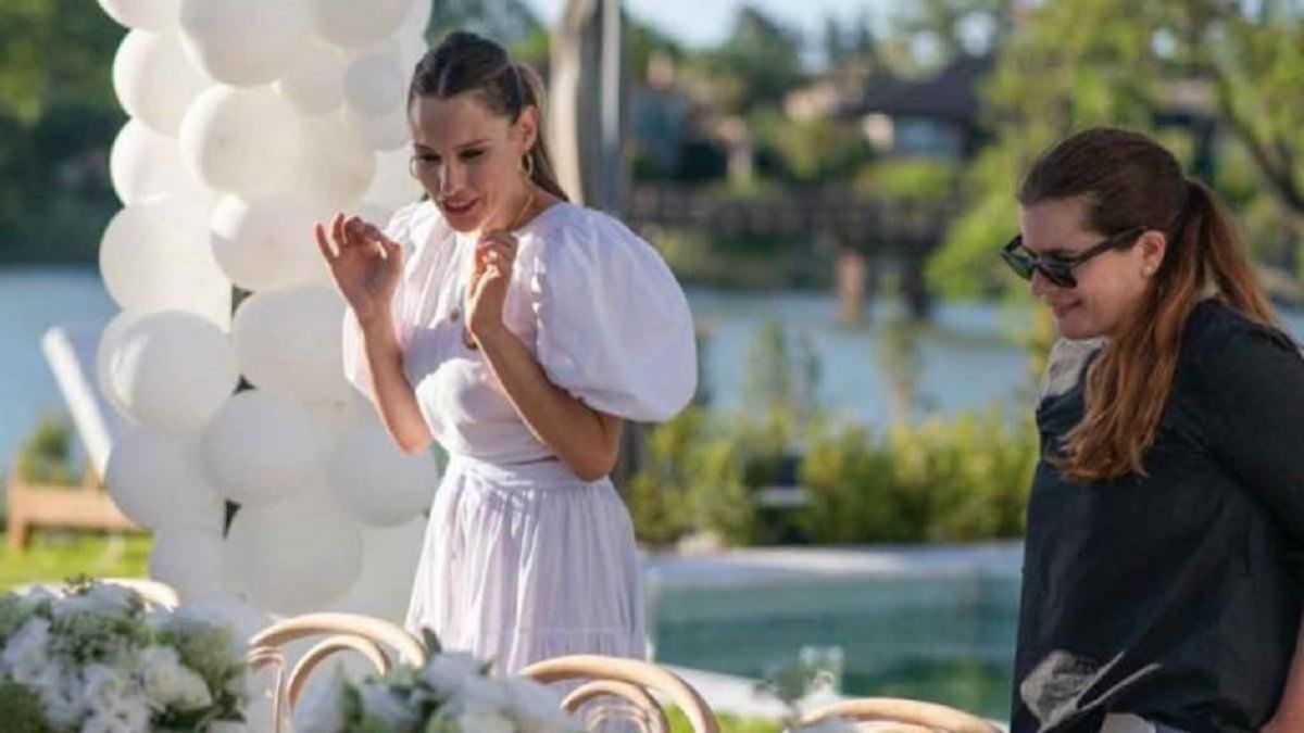 Pampita celebró el bautismo de su hija Ana con una impresionante fiesta.