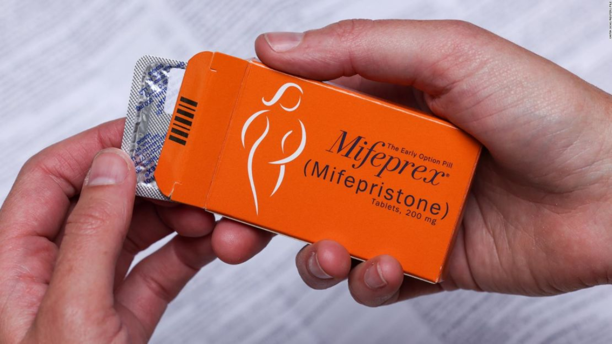 Tribunal Supremo suspendió la decisión del Tribunal de Apelaciones del Quinto Circuito de Estados Unidos, que obligaba a las mujeres a obtener el medicamento mediante visitas presenciales.