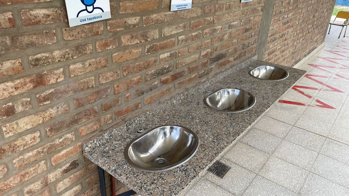 Robaron canillas de los lavatorios en el Jardín Montessori de Alto Verde