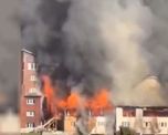 El incendio ocurrió en el histórico hotel de Bariloche, frente al Nahuel Huapi. El incendio ocurrió en el histórico hotel de Bariloche, frente al Nahuel Huapi.