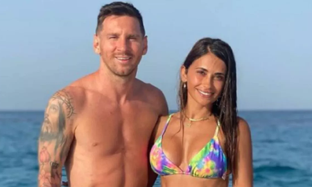 Las relajadas fotos familiares de Lionel Messi y Antonela Roccuzzo en la pileta: Verano rosarino Las relajadas fotos familiares de Lionel Messi y Antonela Roccuzzo en la pileta: Verano rosarino