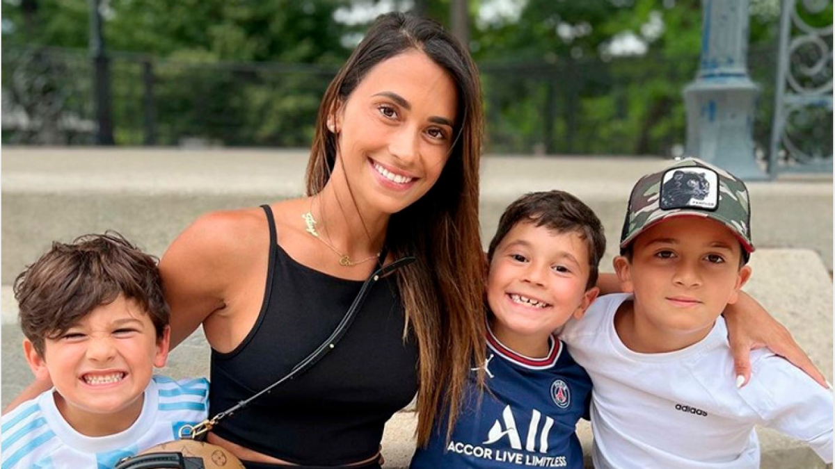 El precio exorbitante de la ropa para chicos que hace Antonela Roccuzzo y su familia &nbsp;