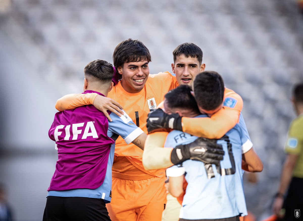 Uruguay festeja el pase a la final del Mundial Sub 20 de Argentina.