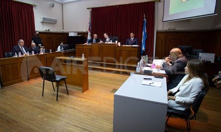 El debate comenzó el lunes y se da a puertas cerradas en la sala 6 del primer piso de tribunales. El debate comenzó el lunes y se da a puertas cerradas en la sala 6 del primer piso de tribunales.