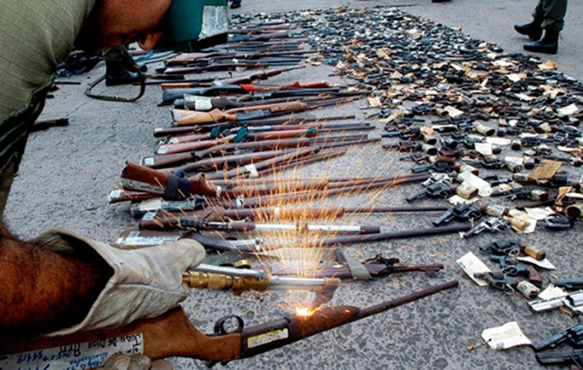 Aproximadamente 800.000 armas de fuego se destruyen o inutilizan cada año.