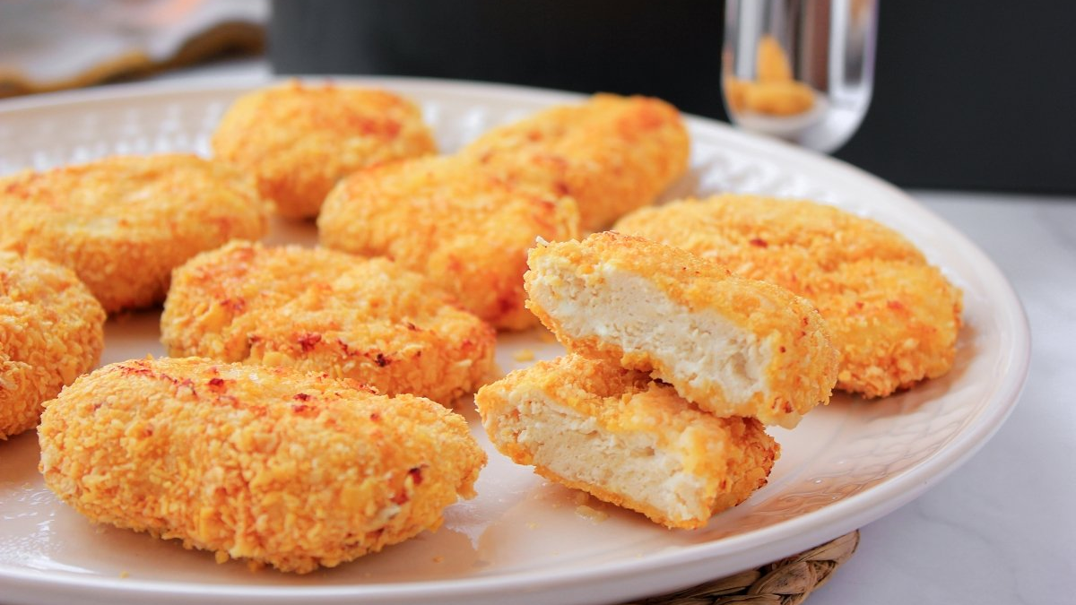 Nuggets de pollo sencillos: la receta infalible para sorprender a los más pequeños