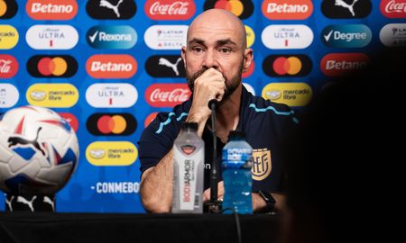 Félix Sánchez Bas, DT de Ecuador, palpitó el cruce con Argentina. Félix Sánchez Bas, DT de Ecuador, palpitó el cruce con Argentina.